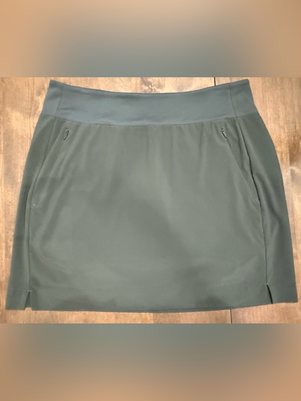 Athleta Soho Skort in Olive Green